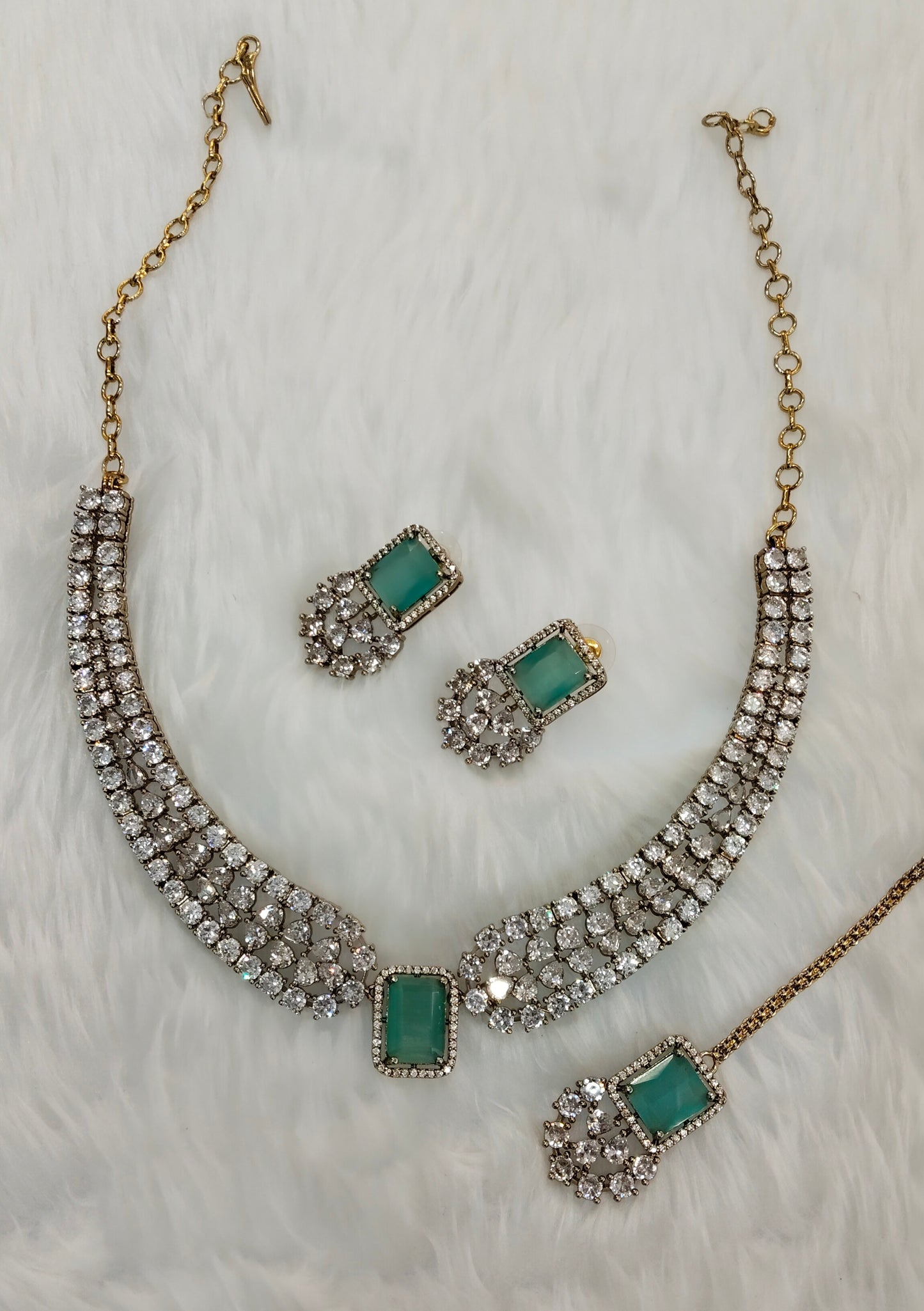 Pista Antique Gold CZ Necklace Jewellery Tvs Set