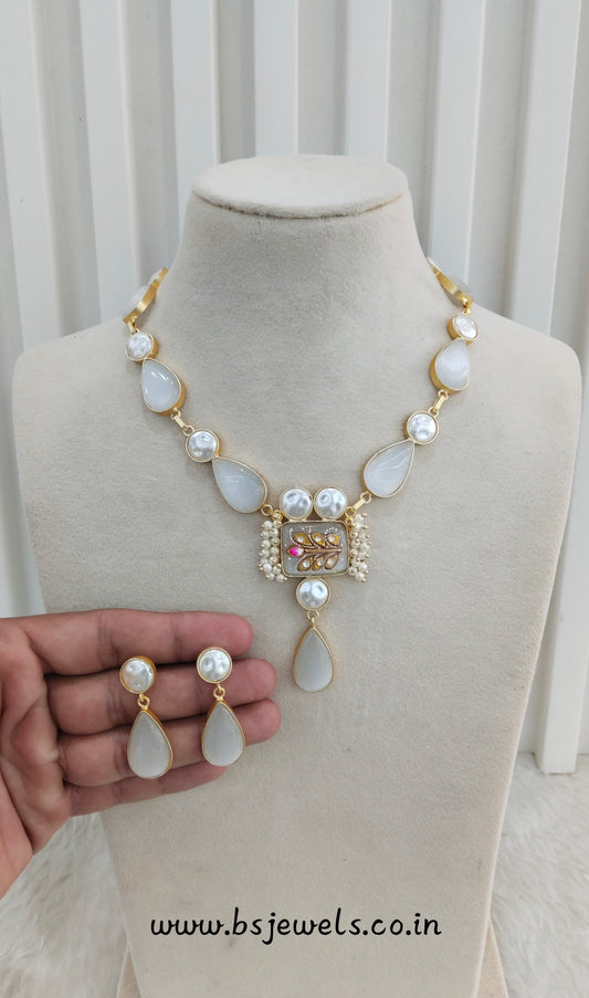 White Mother Of Pearl Stone Necklace Jewellery Mahindra Set
