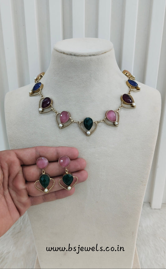 Multi Color Victorian Necklace Jewellery Escourt Set