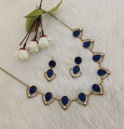 Blue Victorian Necklace Jewellery Escourt Set