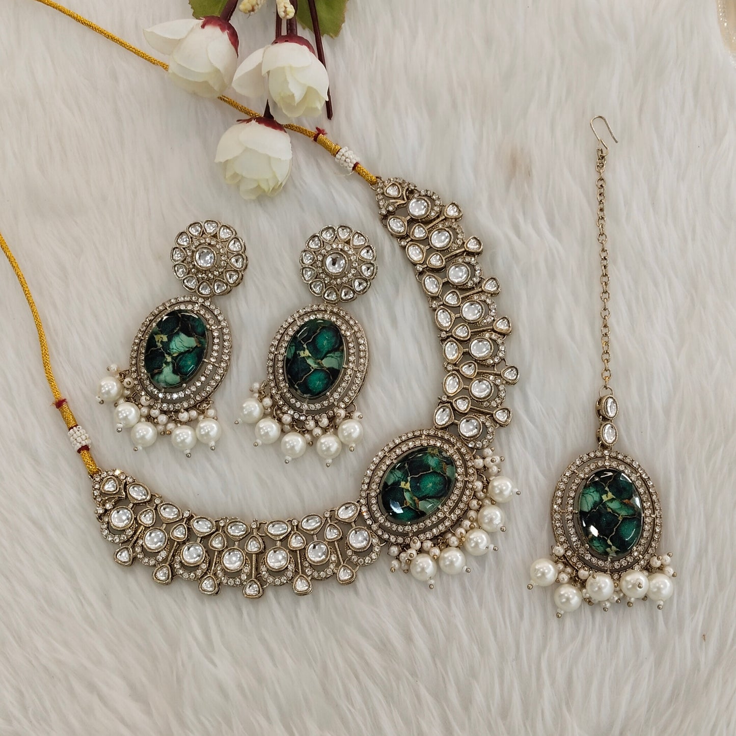 Green Antique Gold Kundan Necklace Jewellery Wanted Set