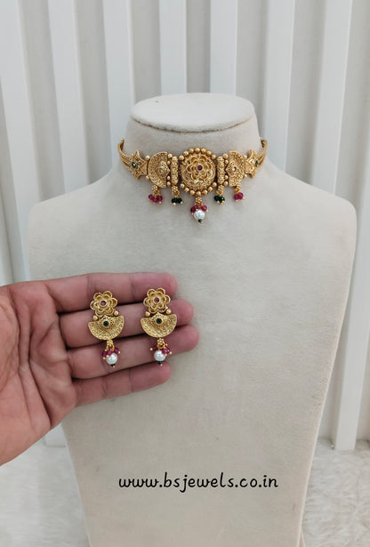 Ruby Green Gold Polki Choker Jewellery Bini Set