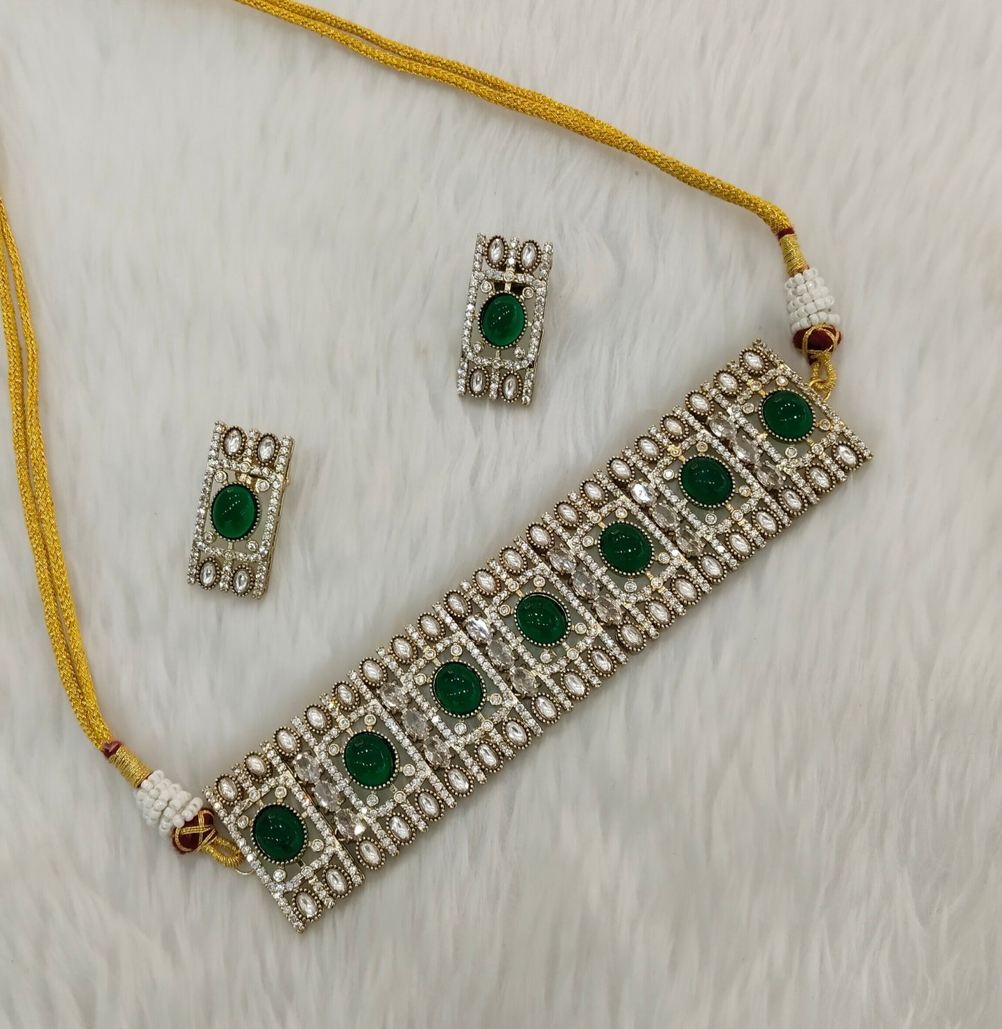 Green Gold Moissanite Kundan Choker Jewellery Striker Set