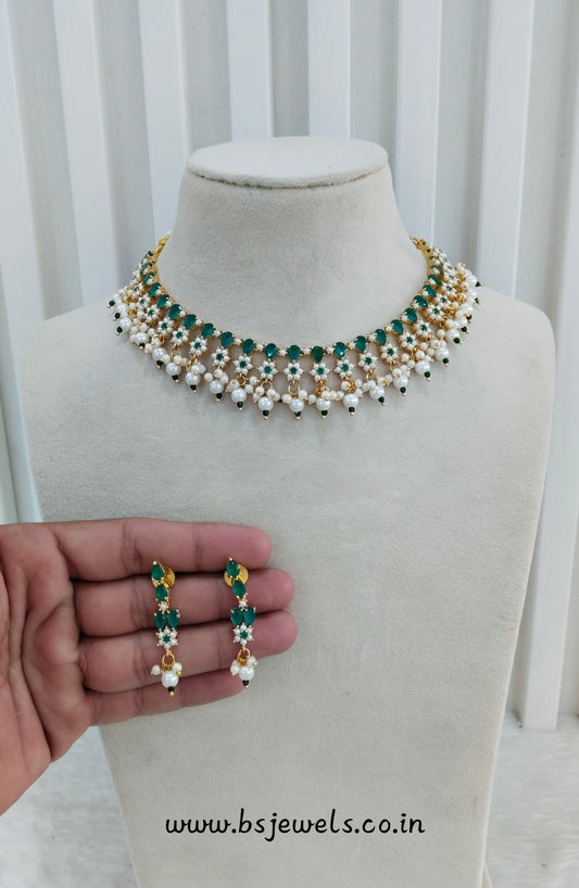 Green Pearl Necklace Jewellery Spike Set