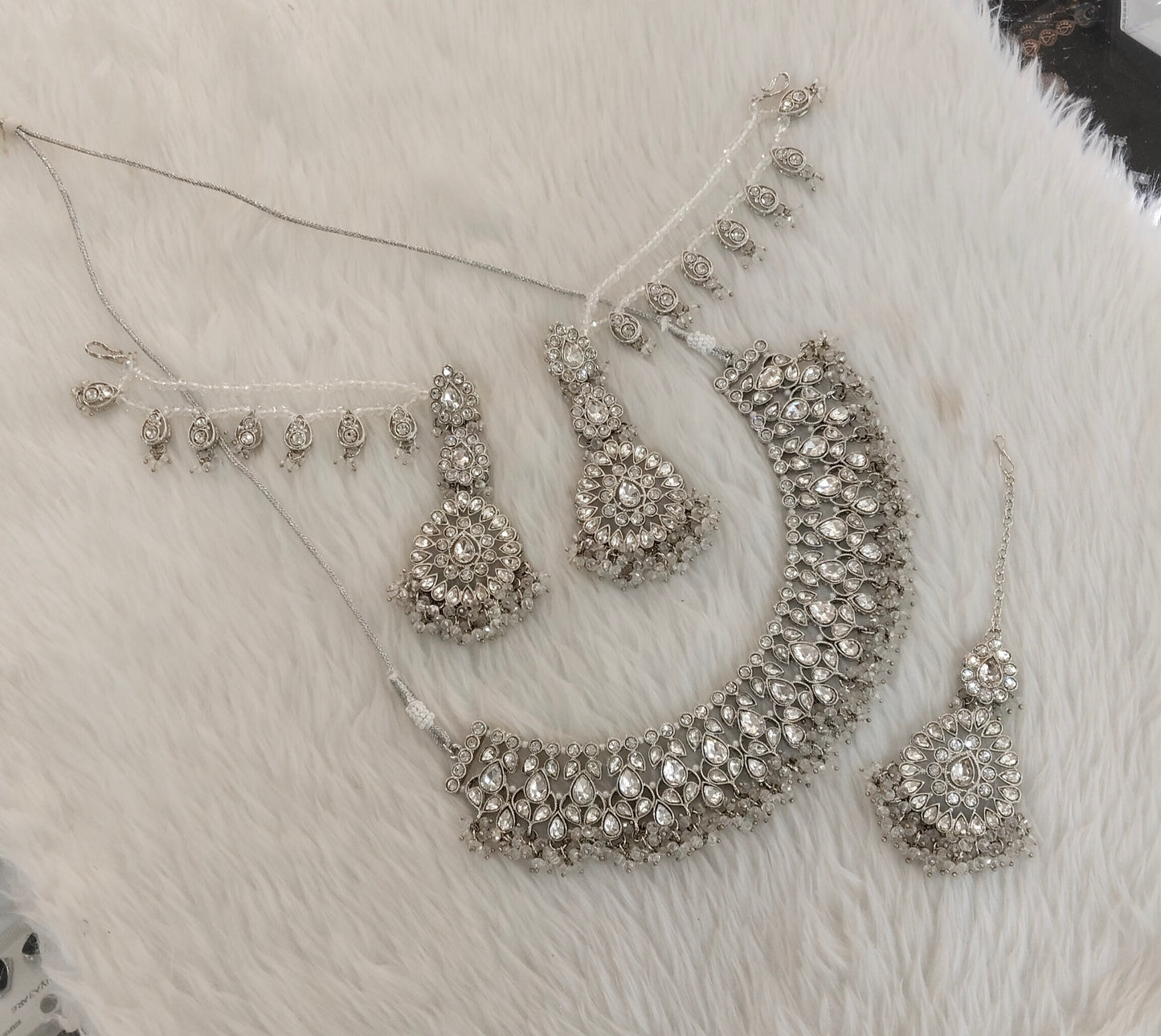 Silver White Necklace Jewellery Bruit Set