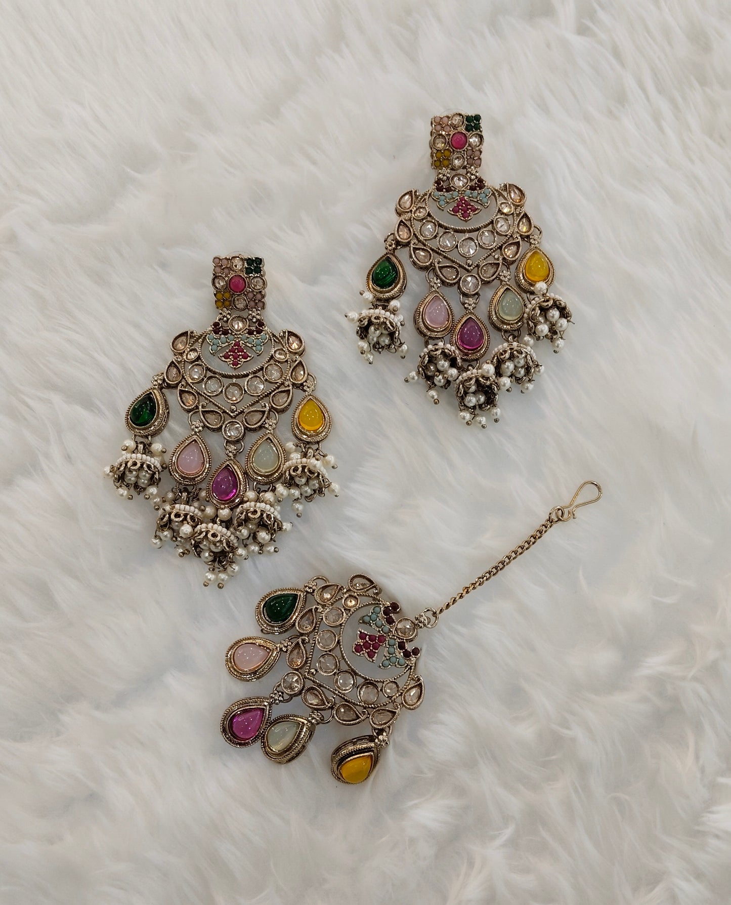 Multi Color Antique Gold Bollywood Earrings Tikka Current Set