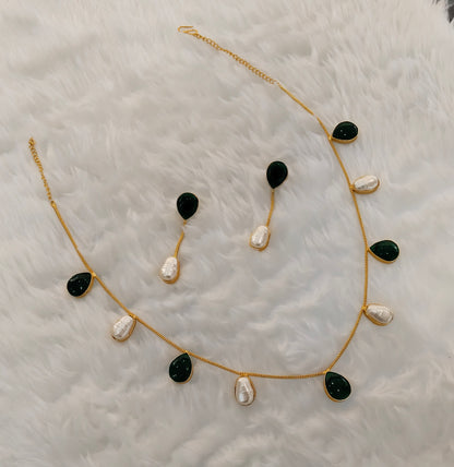 Green Mother Of Pearl Stone Necklace Jewellery Sagge Set