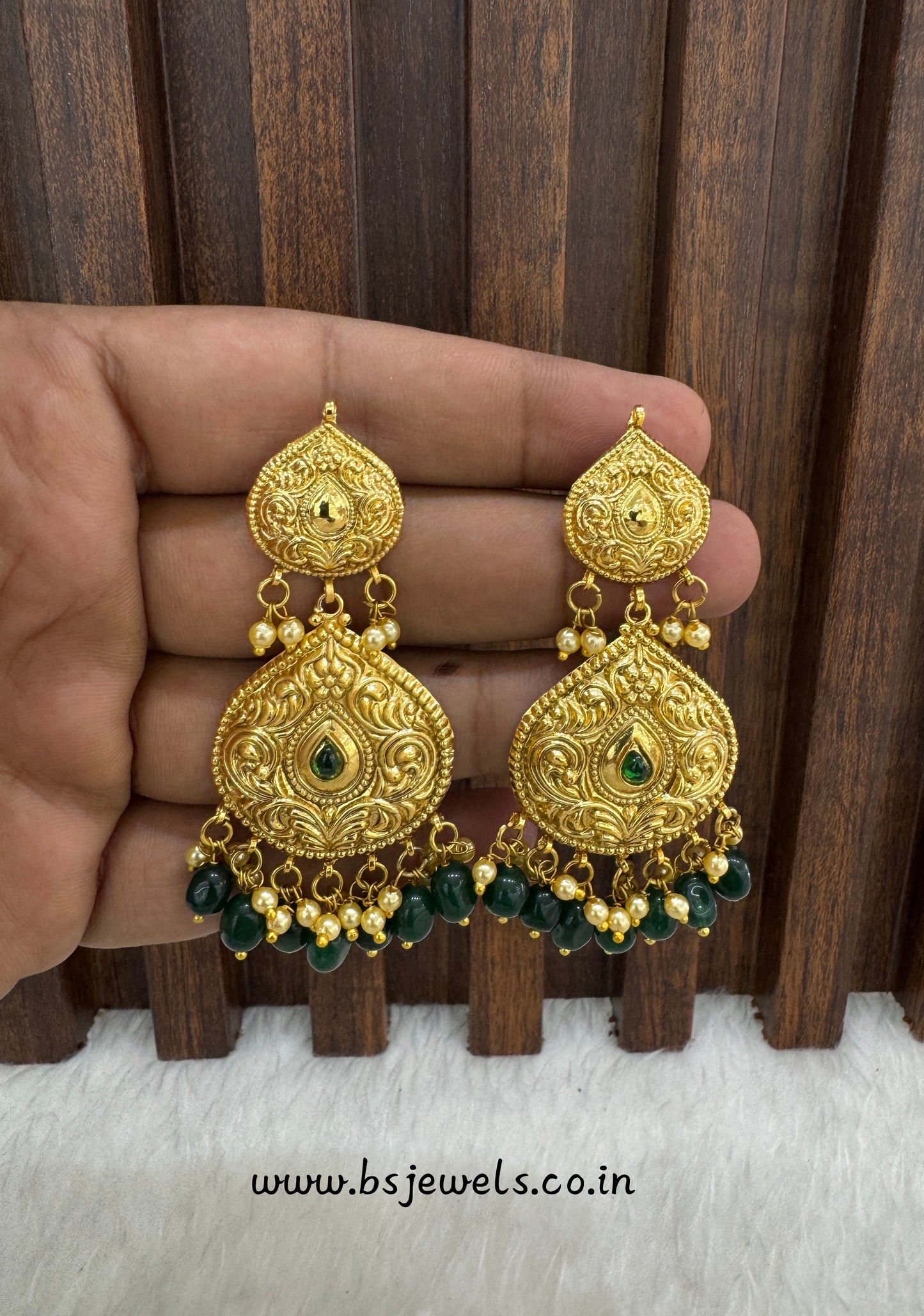 Green Jadau Patra Bollywood Guggu Earrings