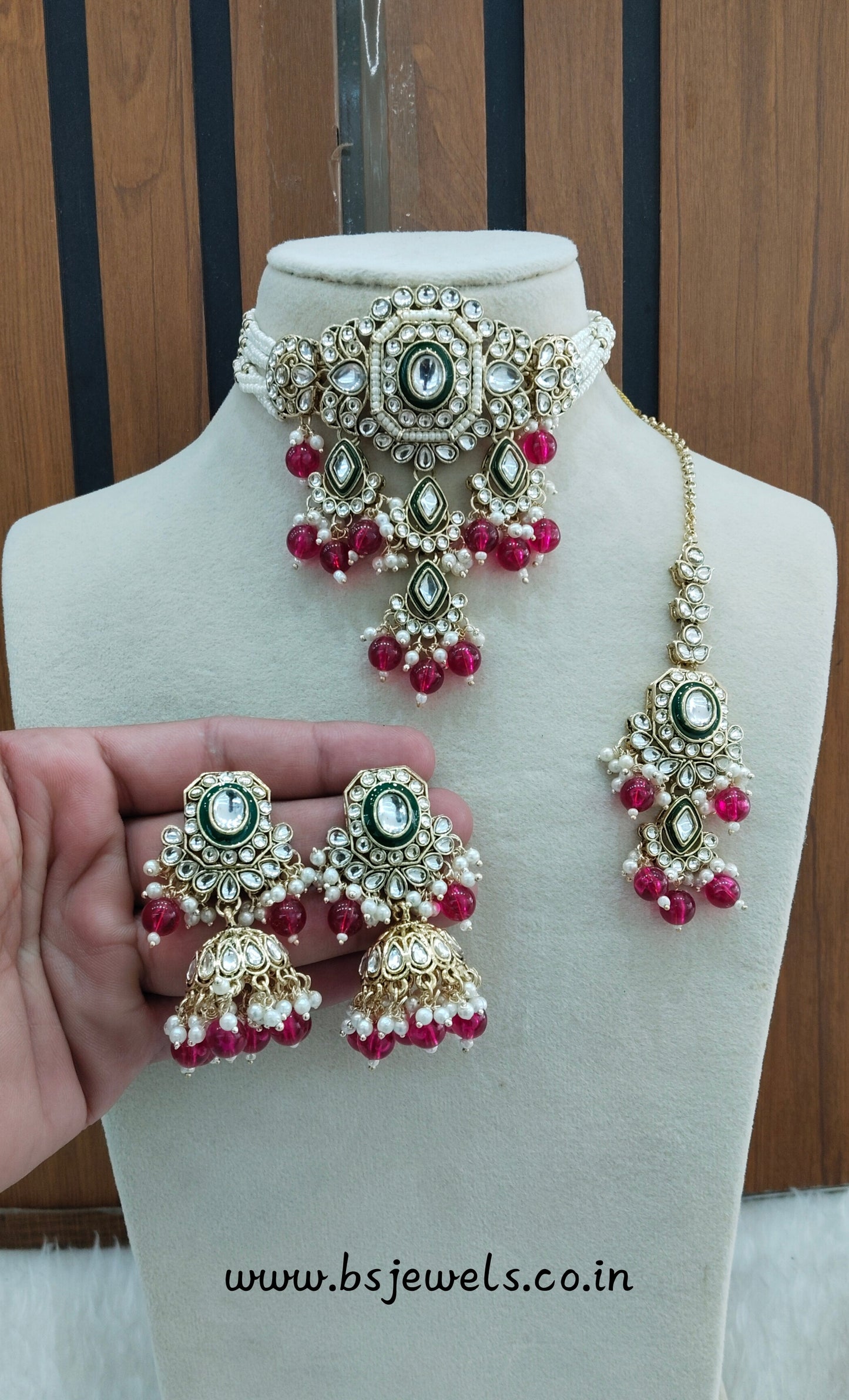 Majenta Kundan Choker Jewellery Doms Set