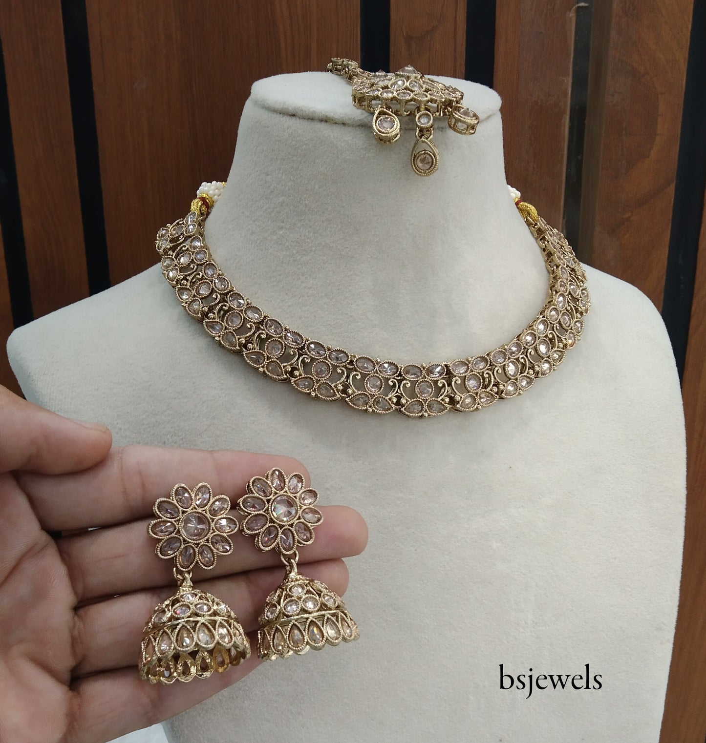 Antique Gold Necklace Jewellery Nisha Bollywood