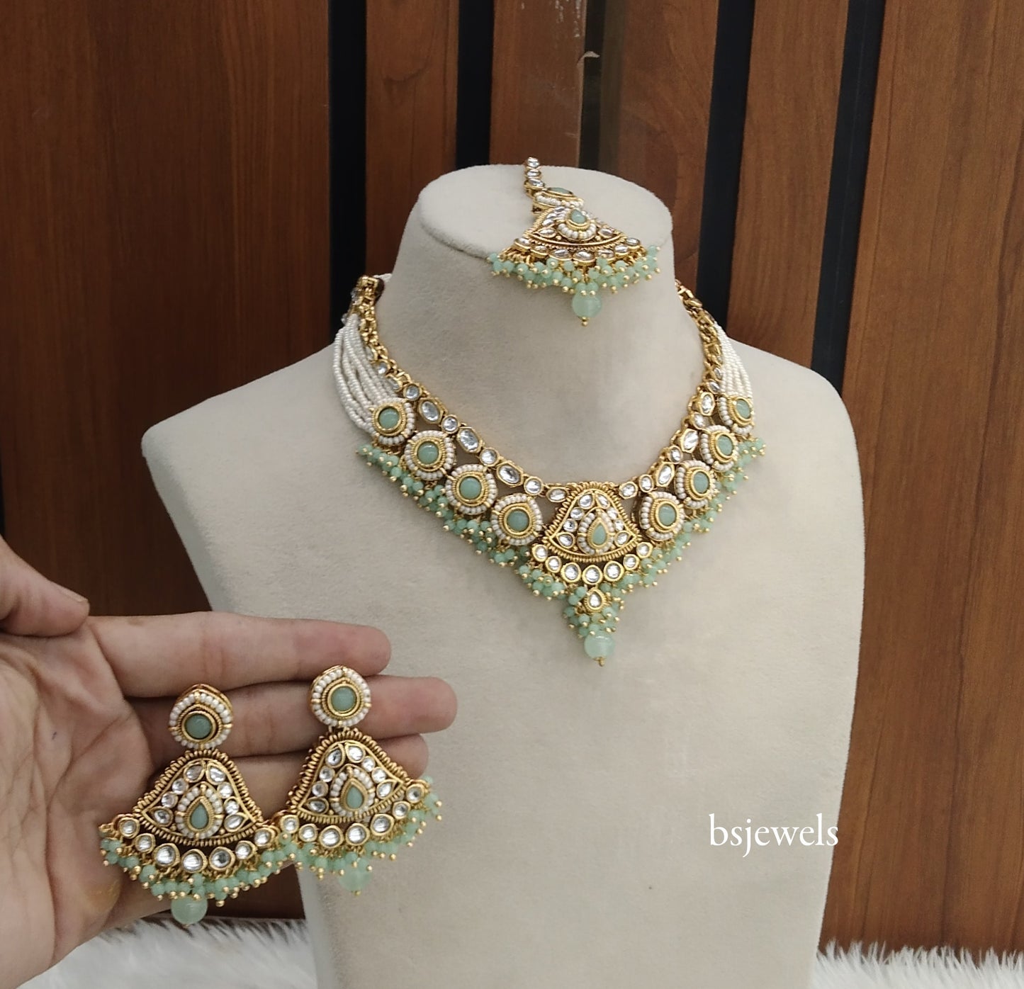 Gold Mint Kundan Necklace Pinki sets