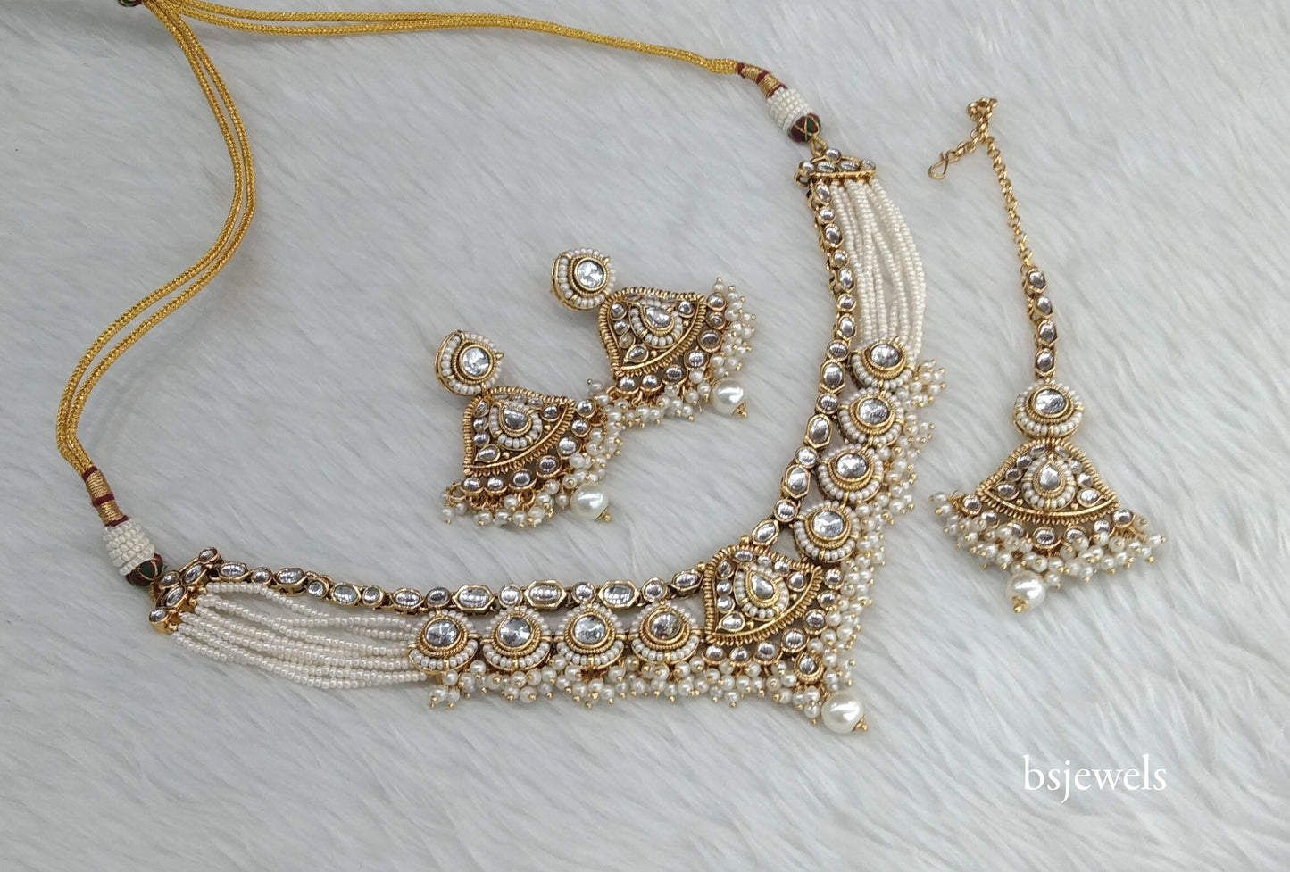 Gold White Kundan Necklace Pinki sets