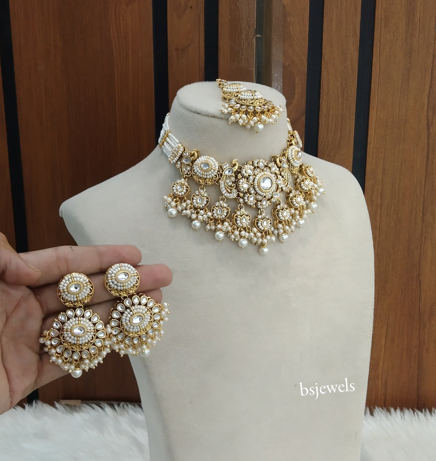 Gold White Kundan Choker Jewellery Priyanka Sets