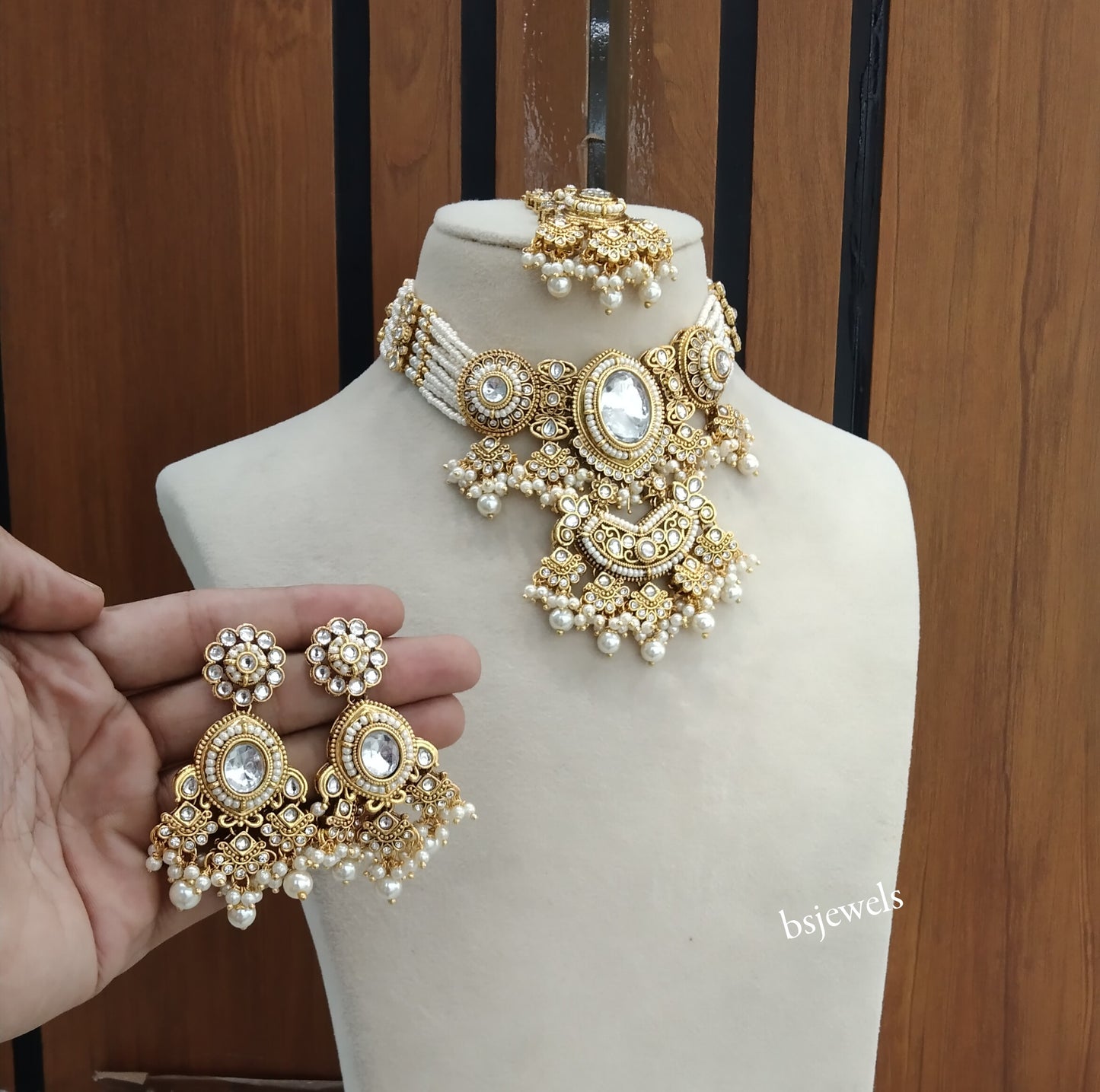 Gold White Kundan Choker Jewellery Urvi Sets