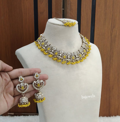 Antique Yellow Necklace Anvi sets