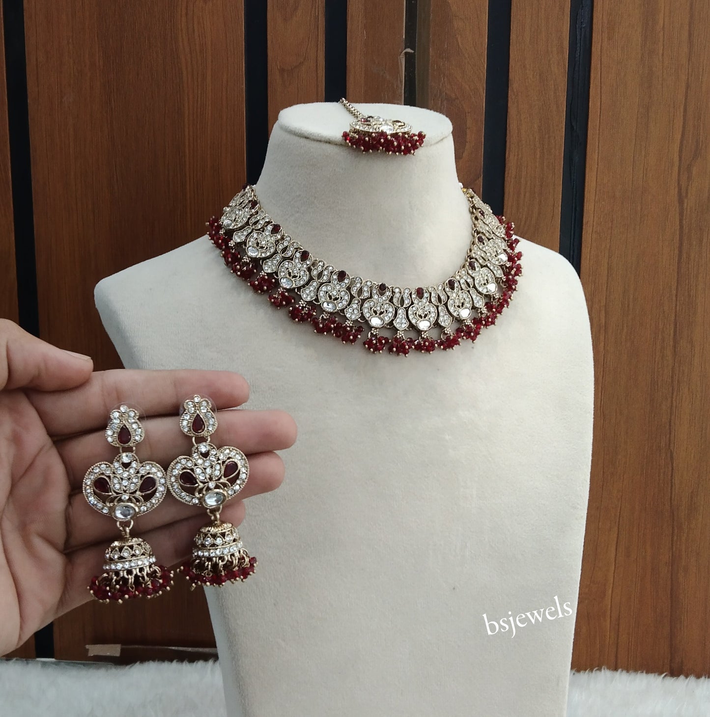 Antique Maroon Necklace Anvi sets