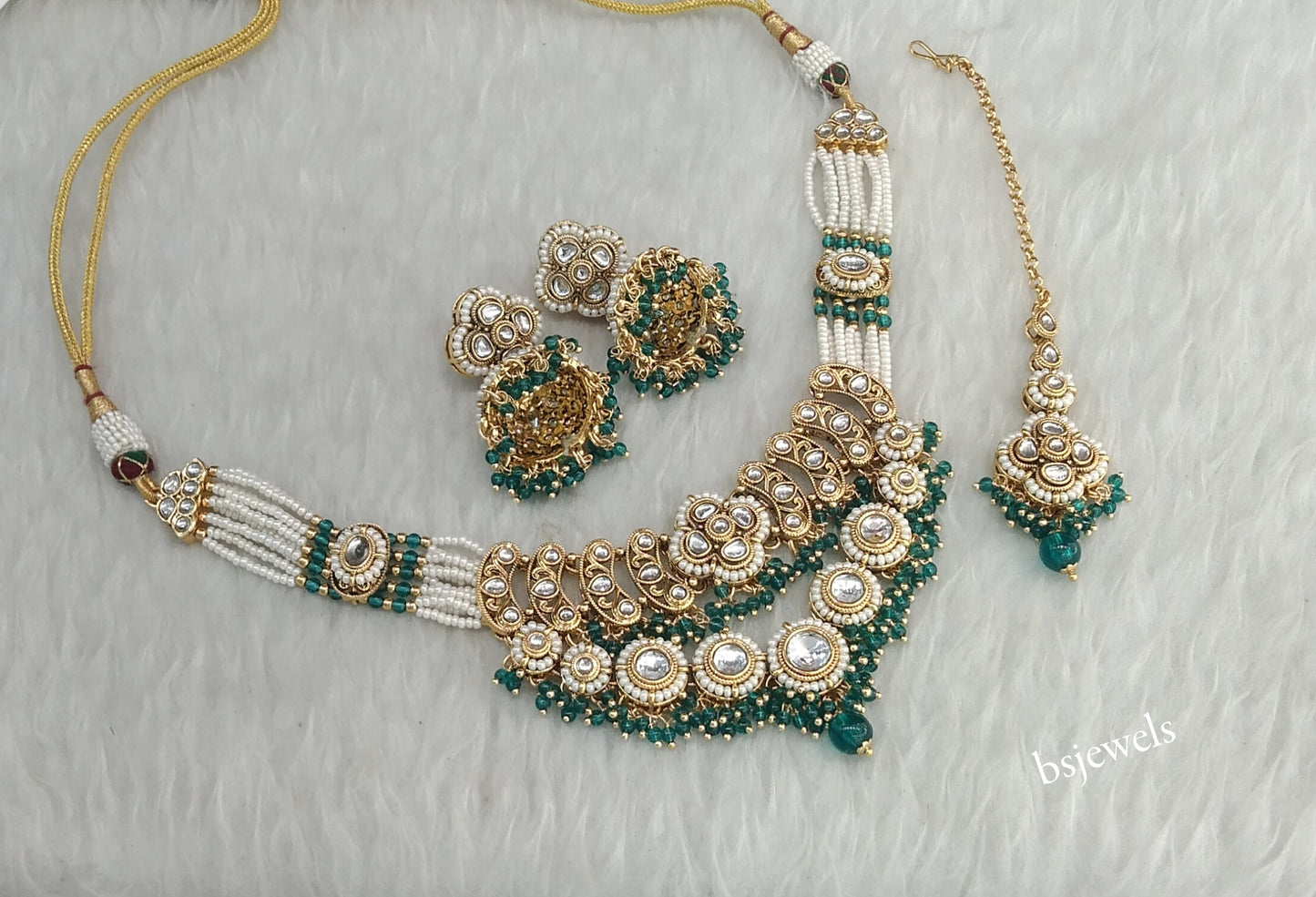Gold Rama Green Kundan Necklace Diya sets