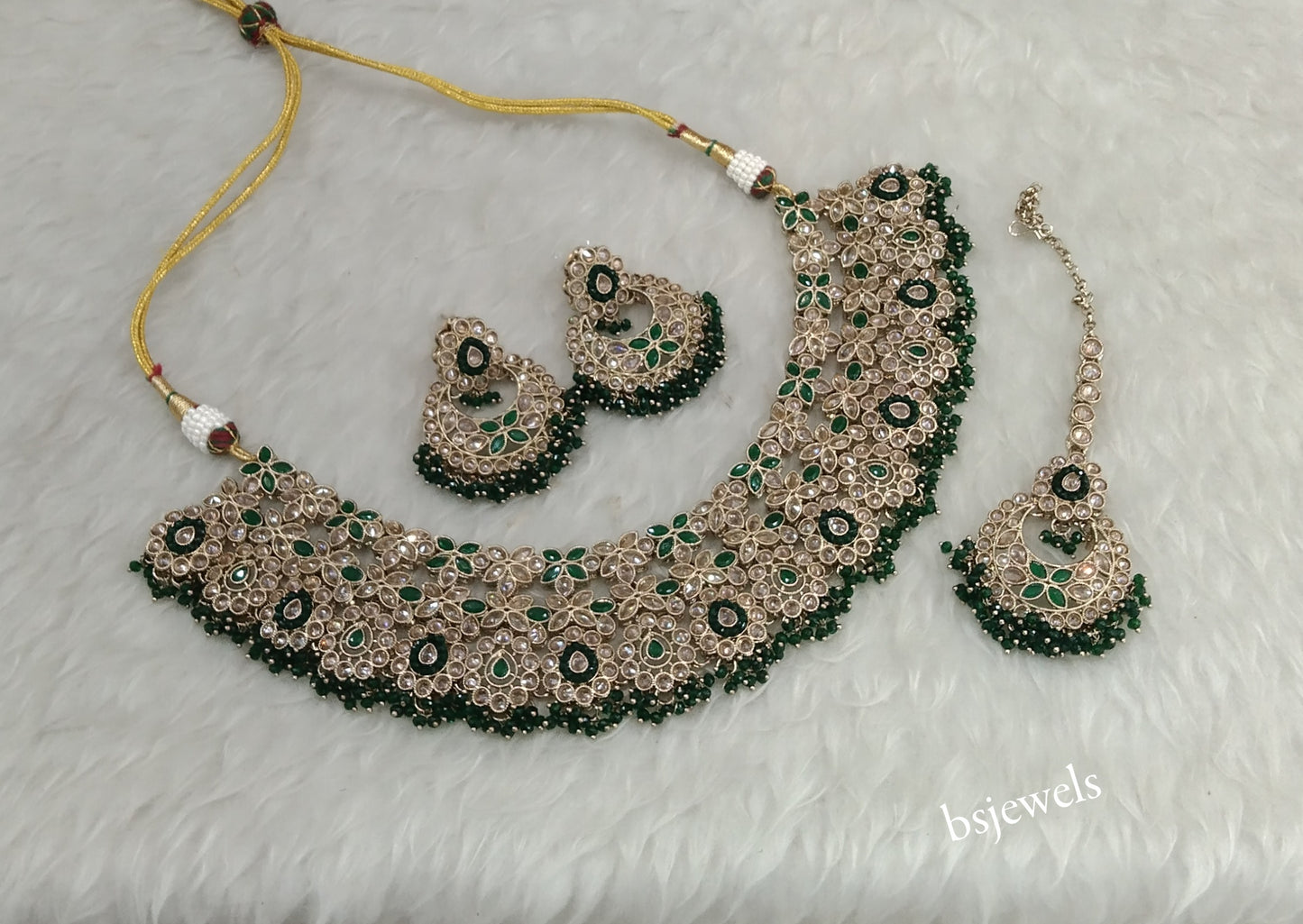 Antique Green Necklace Merra sets
