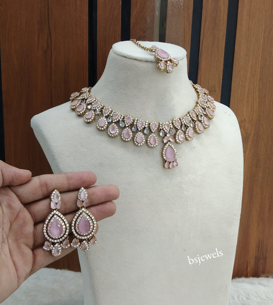 Antique Pink Necklace Yara sets