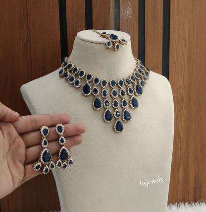 Antique Blue Necklace Yara sets