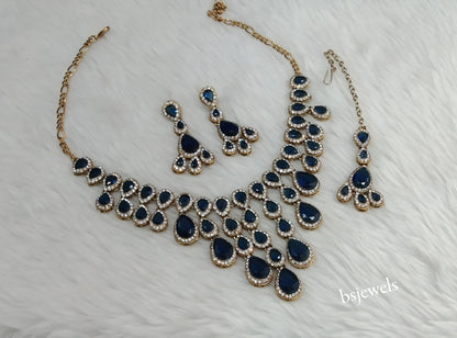 Antique Blue Necklace Yara sets