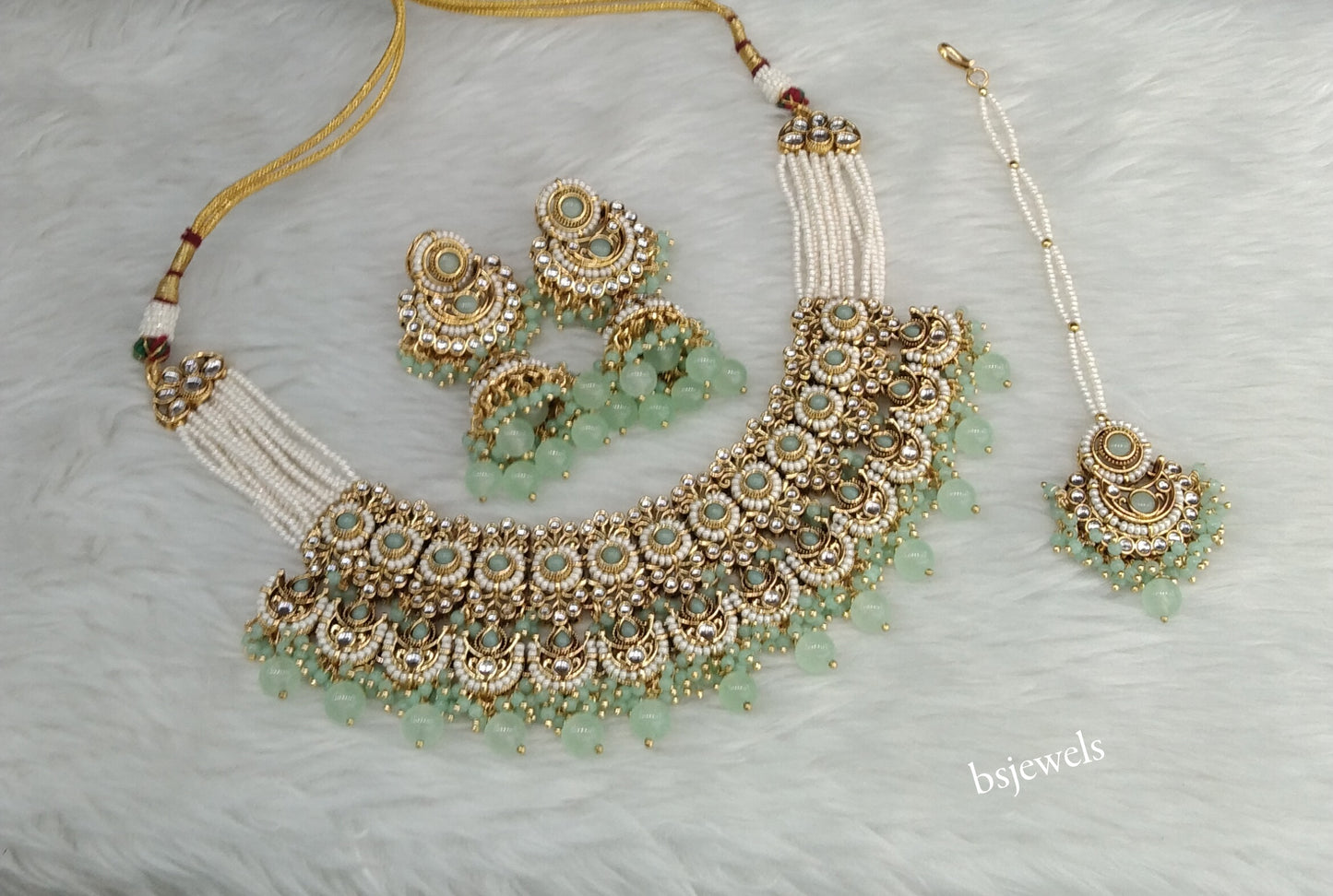 Gold Mint Kundan Zola Necklace sets