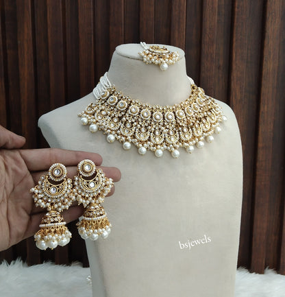 Gold White Kundan Zola Necklace sets