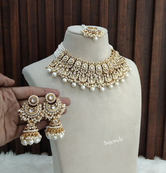 Gold White Kundan Zola Necklace sets