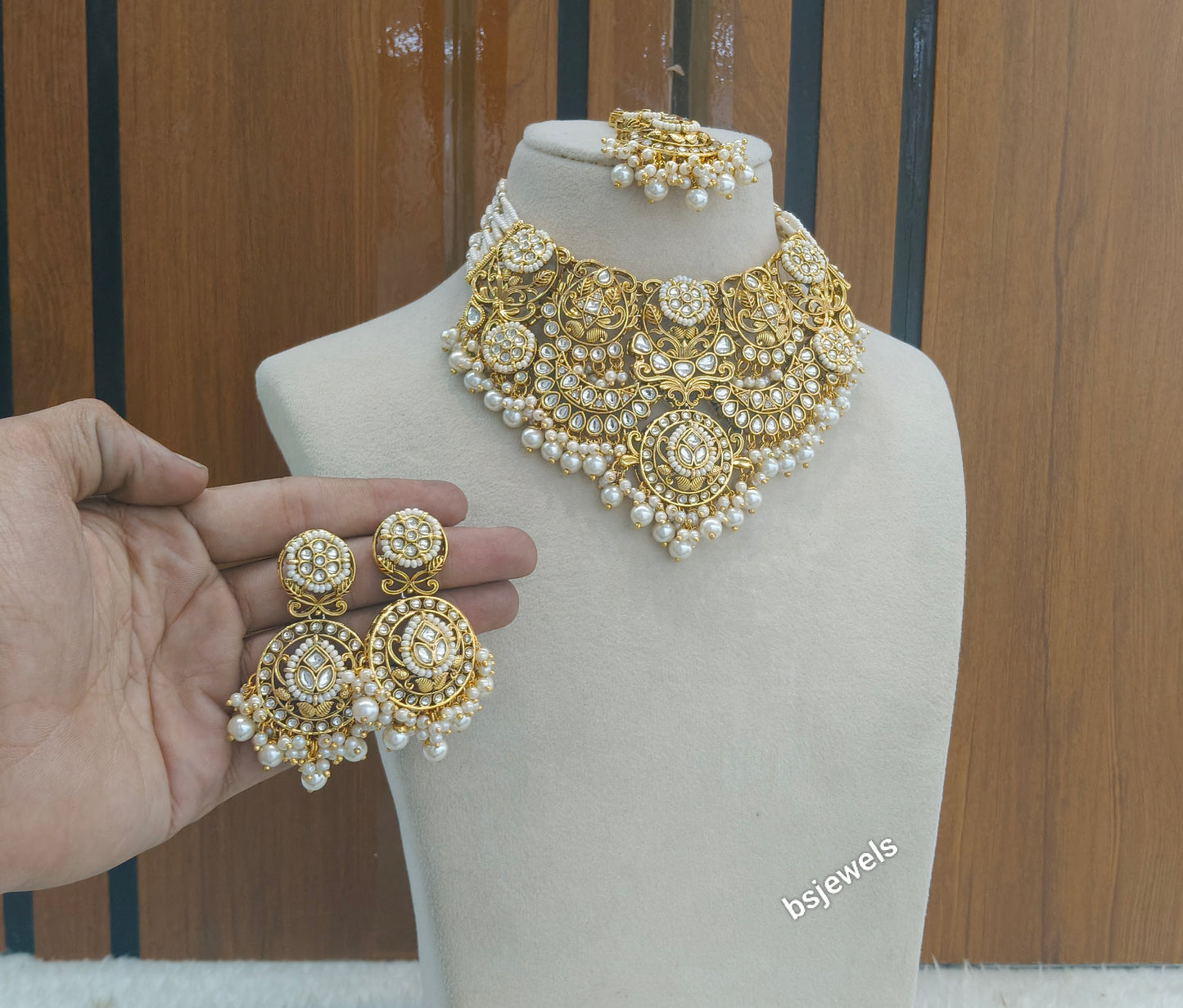Gold White Kundan Gargi Necklace sets