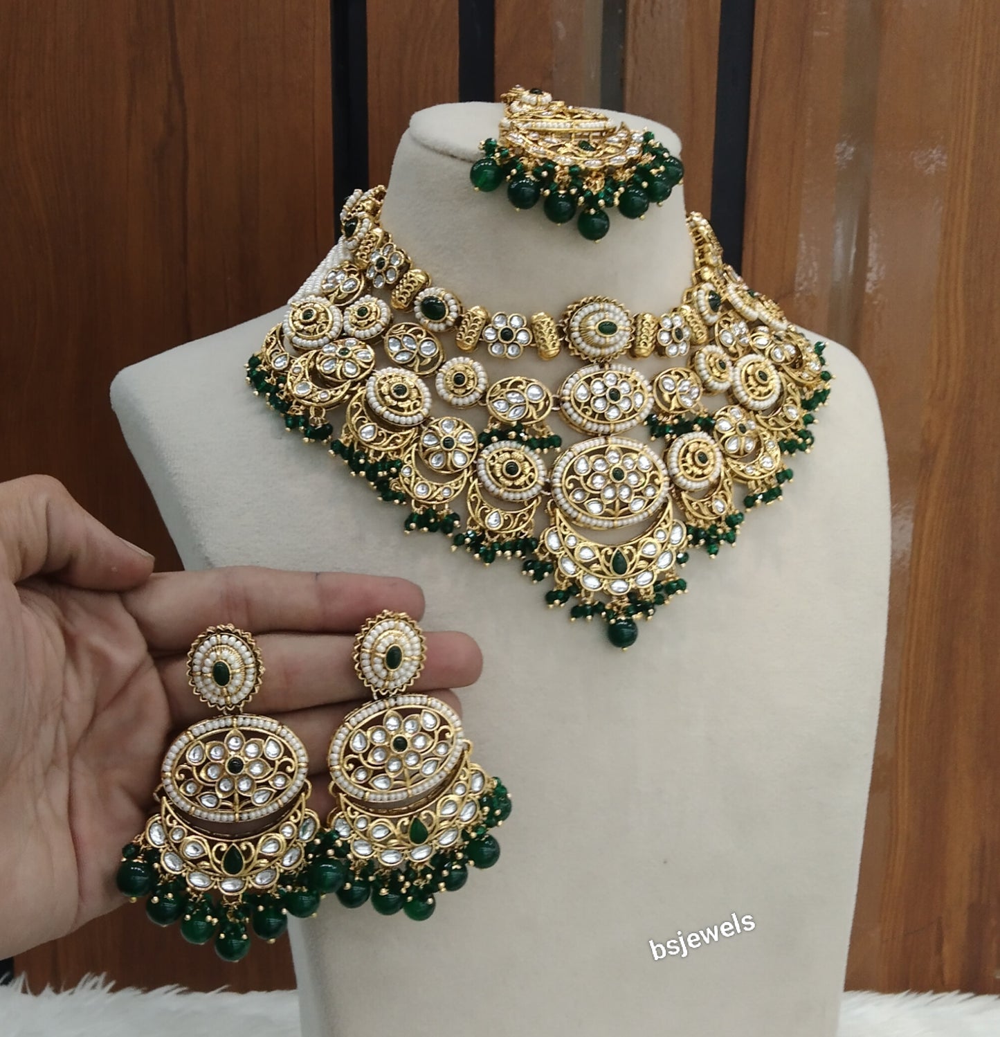 Gold Green Kundan necklace Set/ kundan Indian Naomi jewellery  sets
