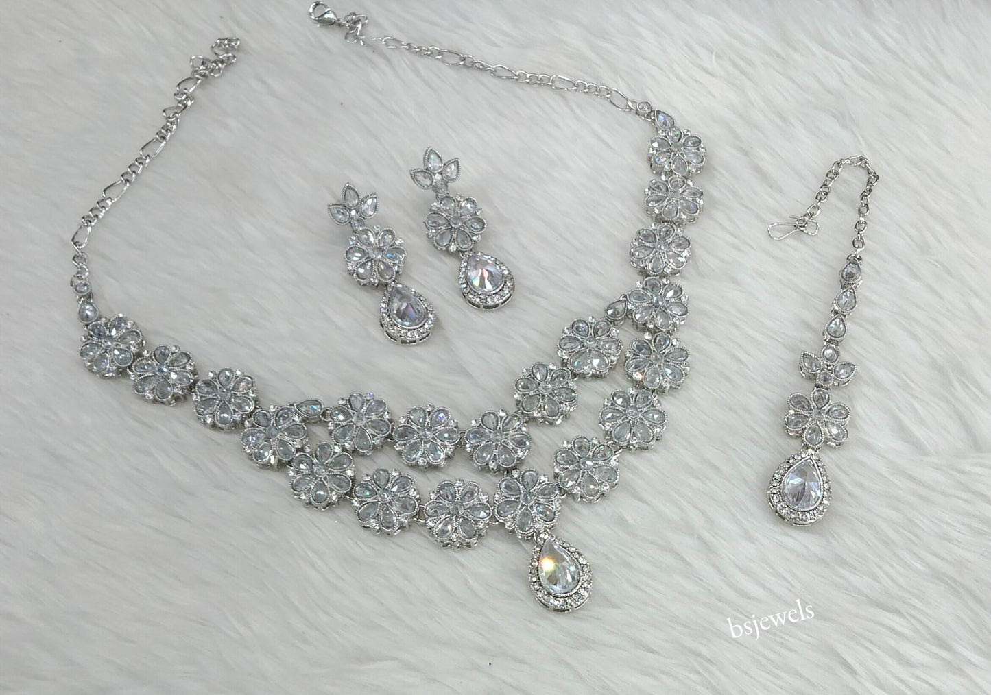 Silver White Necklace Lvla sets