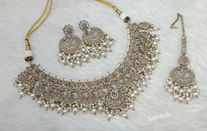 Antique White Necklace Harper sets