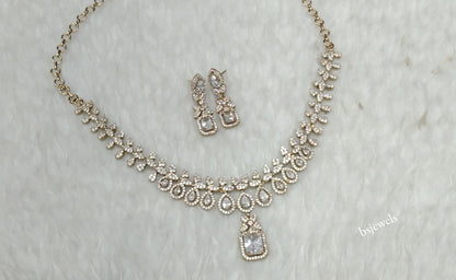 Antique White American Diamond Ad Emery Necklace Sets