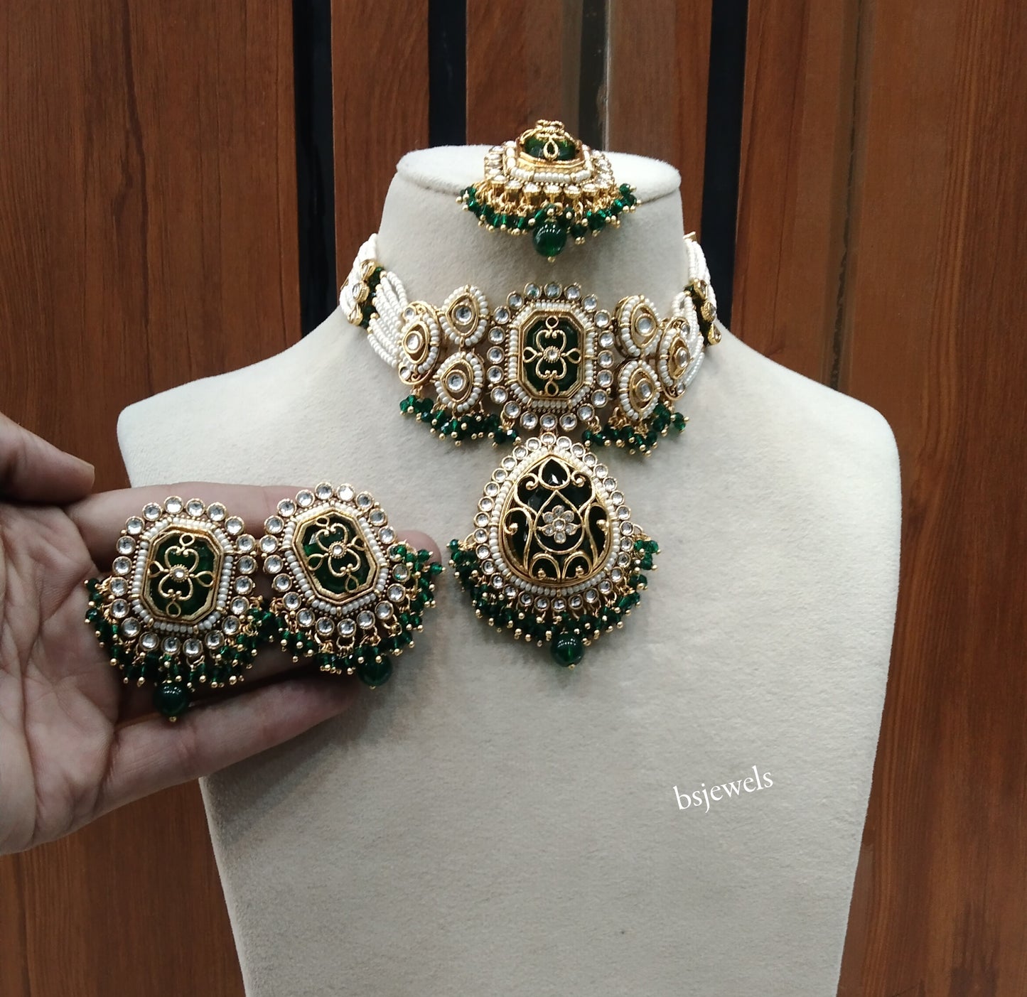 Gold Green Kundan Choker Jewellery Rowan Set