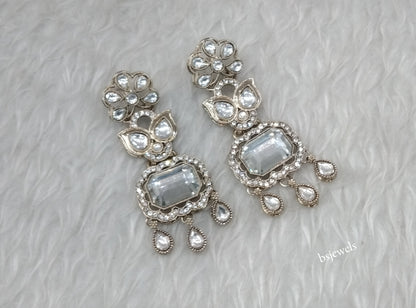 Antique Gold Bollywood Dora Earrings