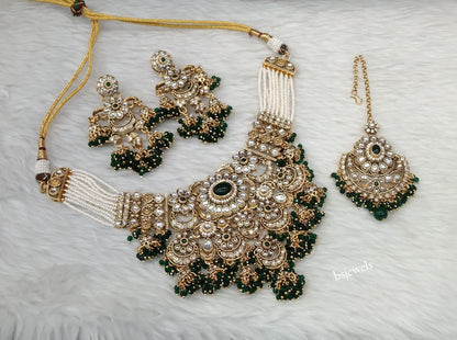 Gold Green Kundan necklace Set/ kundan Indian Gippy jewellery sets