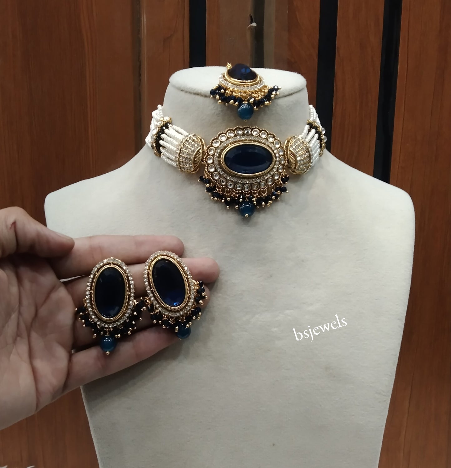 Gold Blue Kundan Choker Jewellery Neetu Sets