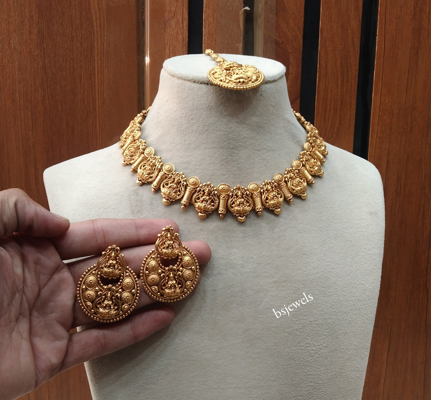 Gold  Polki Necklace Jewellery Nuri Sets