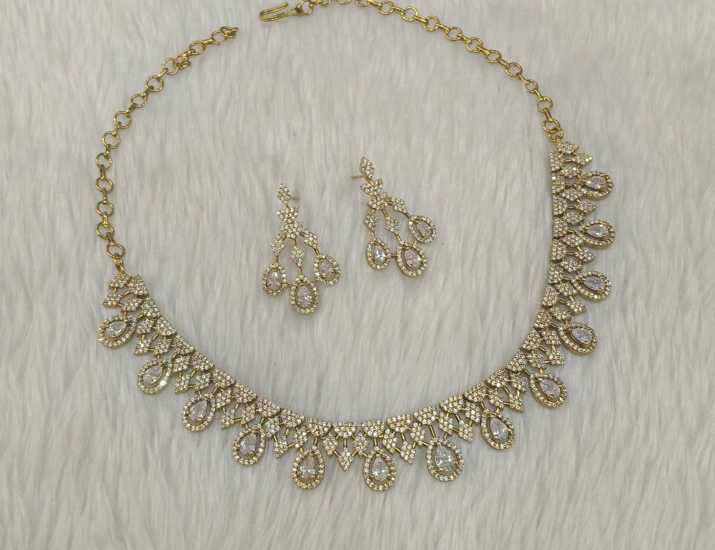 Antique American Diamond Ad Necklace Devin Sets