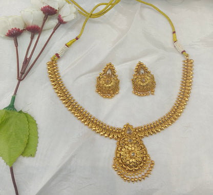 Gold Polki Necklace Jewellery Amiri Sets