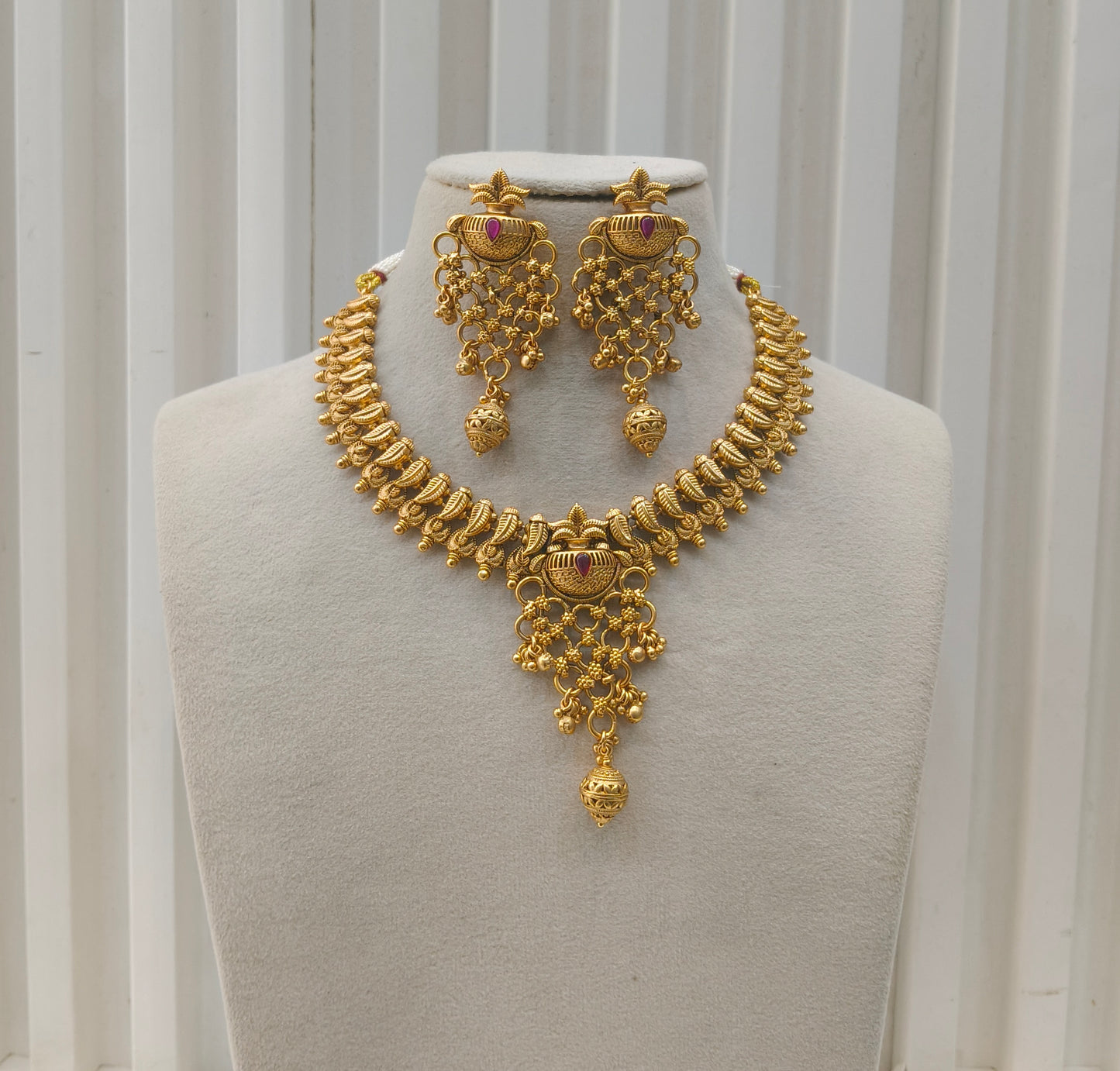 Gold Polki Necklace Jewellery Amiri Sets