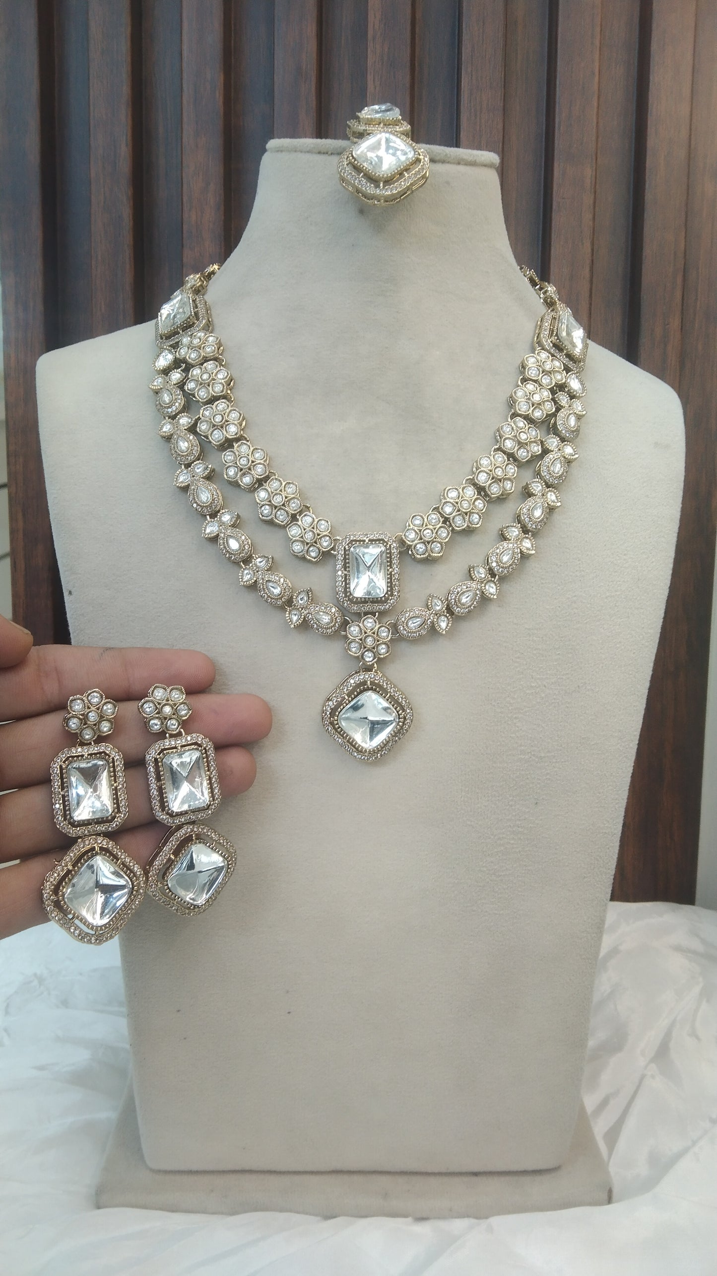 Gold Kundan Necklace Jewellery Bholi Set