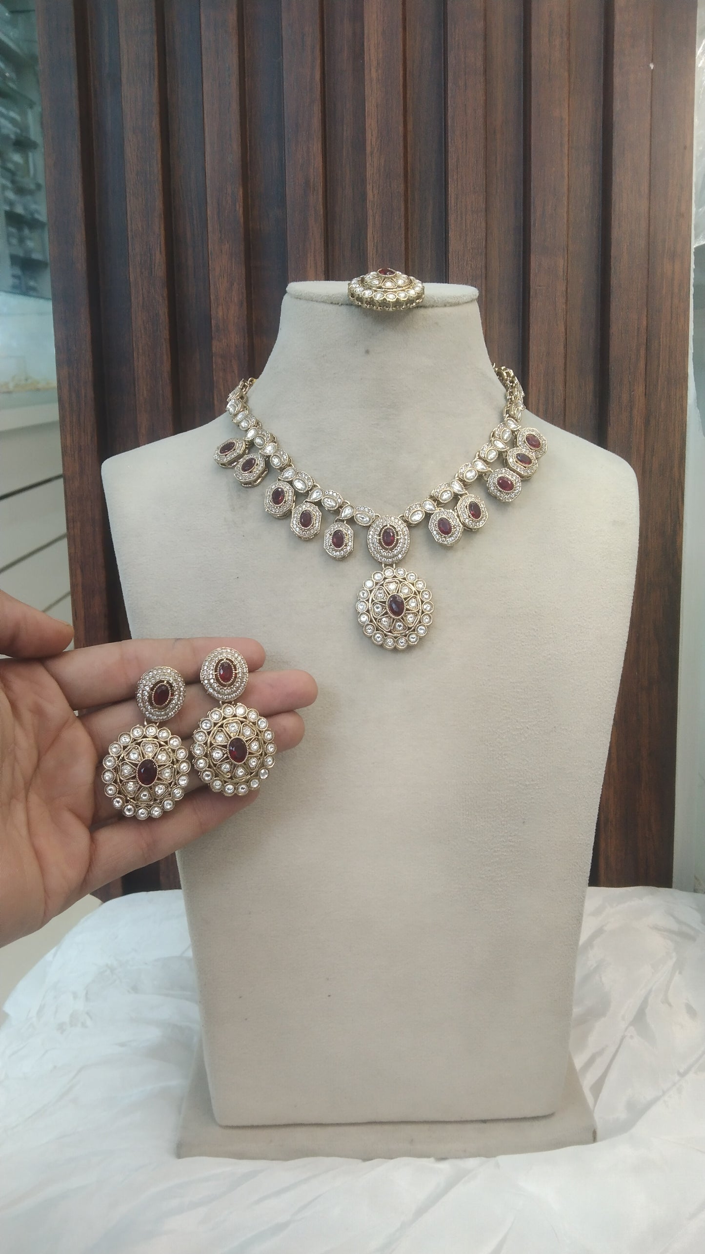 Maroon Moissanite Kundan Necklace Jewellery Bholi Set