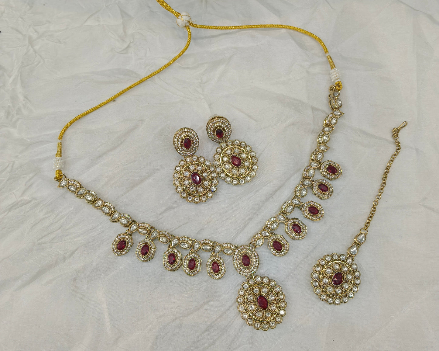 Maroon Moissanite Kundan Necklace Jewellery Bholi Set