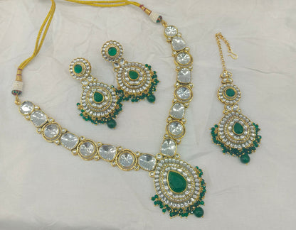 Gold Green Kundan Nacklace Gauri sets