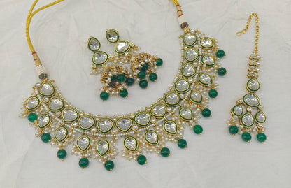 Gold Green Kundan Nacklace Adira sets