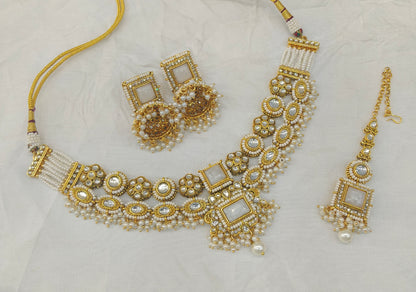 Gold White Kundan Nacklace Chitra sets
