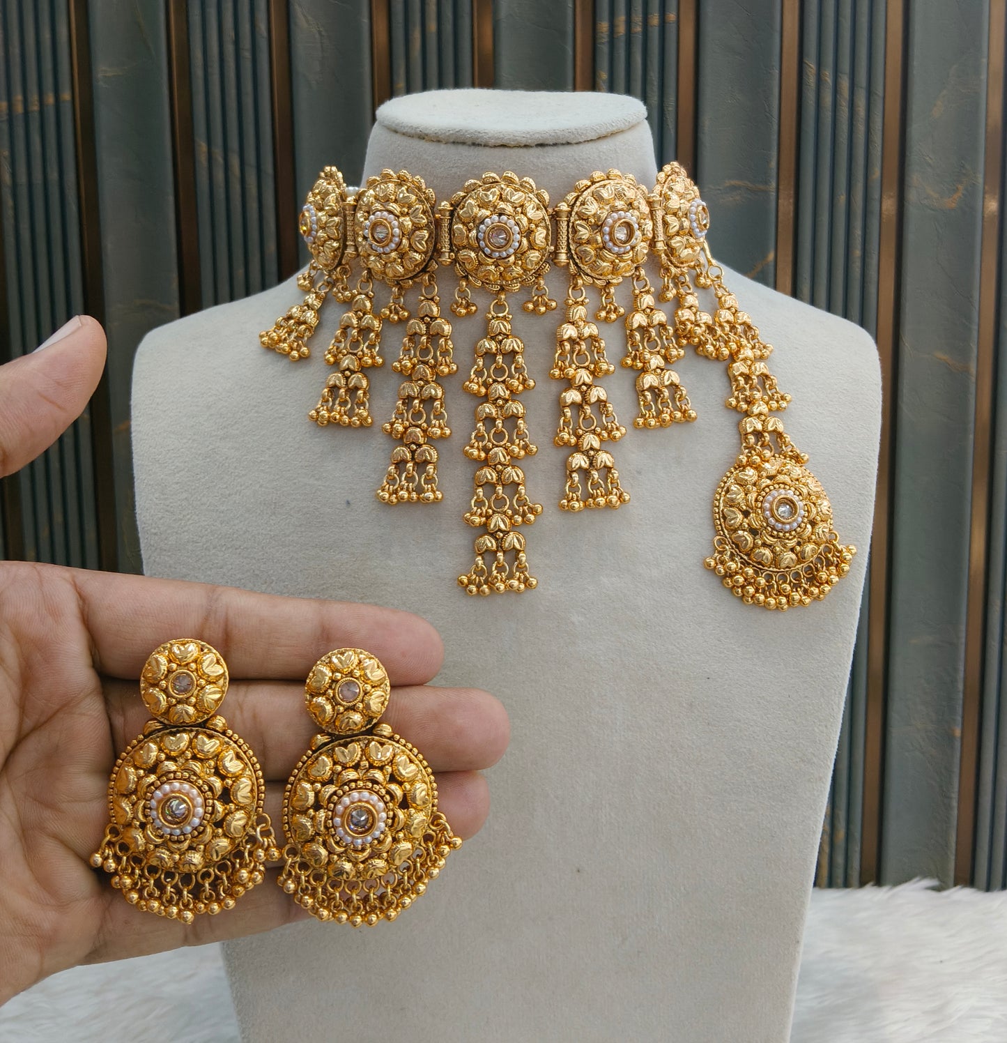 Gold Polki White Waterfall Choker Jewellery Joe Set