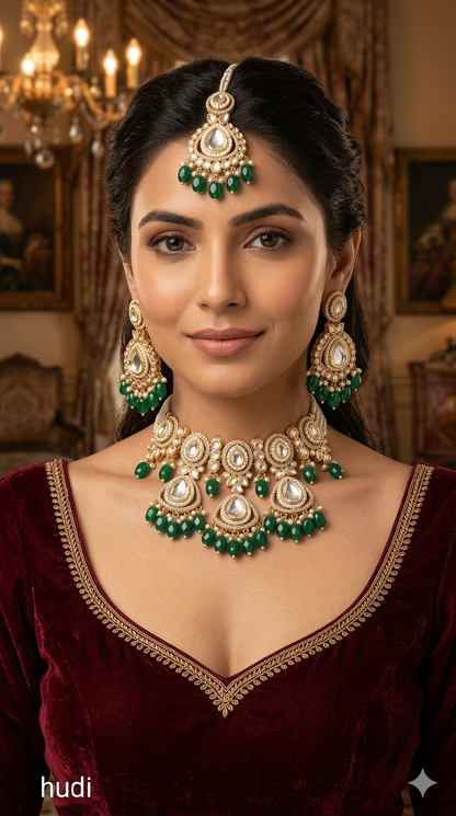 Green Kundan 21 Karet Choker Jewellery Hudi Set