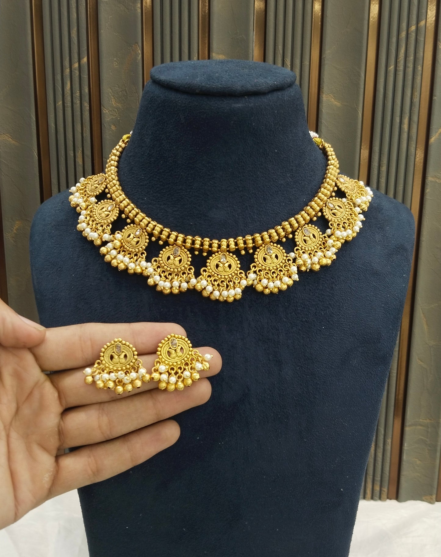 Gold Polki White Necklace Jewellery Lucy Sets